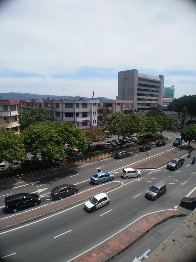 Hotel Truly Asia Kota Kinabalu Exteriör bild
